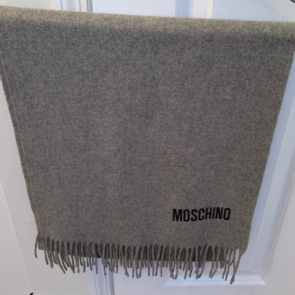 Moschino scarf